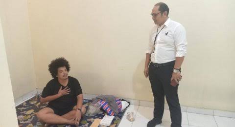 Foto dari polisi soal kondisi Surya Anta Ginting di Rutan Mako Brimob, Kelapa Dua, Depok. (dok. polisi)