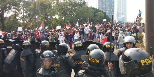 Demo Pelajar di Depan DPR. ©2019 Merdeka.com