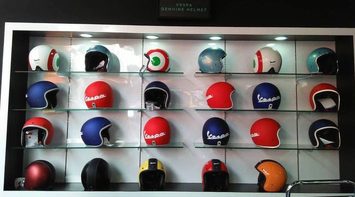 Rekomendasi Helm Vespa Matic