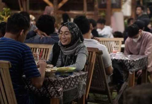 5 Kuliner Malam di Wates Kulon Progo Dijamin Hemat Bikin Kenyang, Dari Mulai Angkringan Sampai Kafe