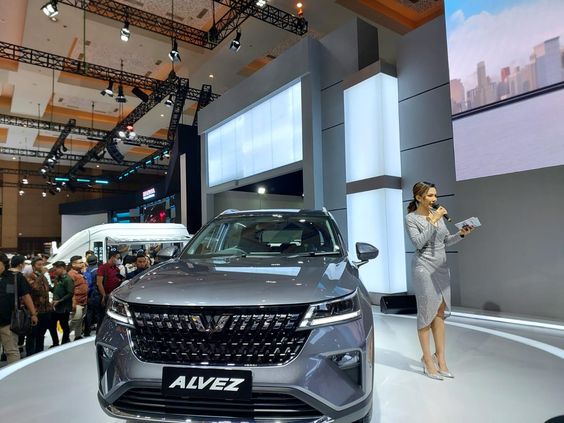 Keren Banget ! Wuling Alvez 2023 Hadir Dengan Dilengkapi Sunroof, Begini Cara Bukanya